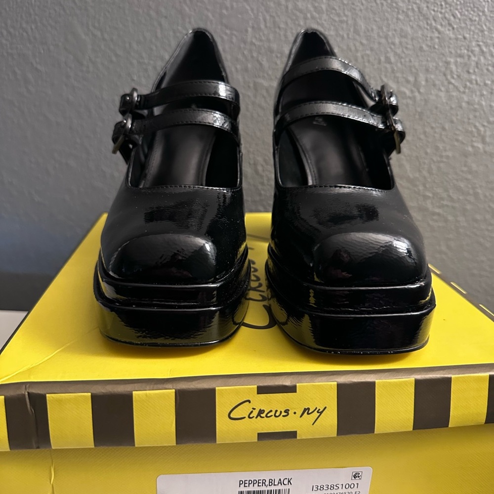 Circus by Sam Edelman Black Patent Double-Strap Platform Mary Janes